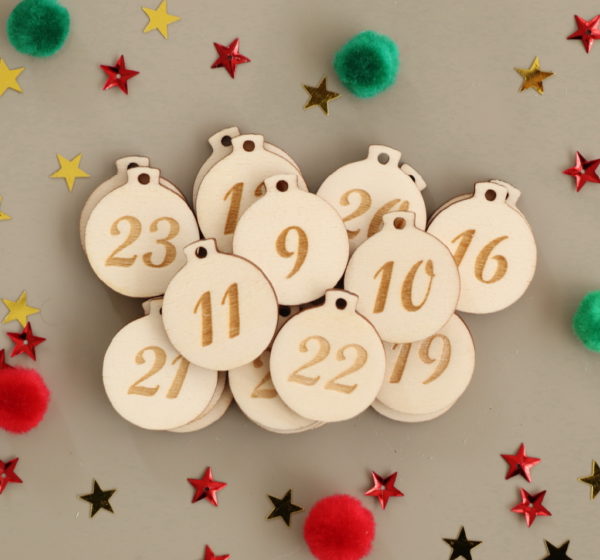 Numéro de l'Avent en bois forme mini boules, étiquettes de Noël x24